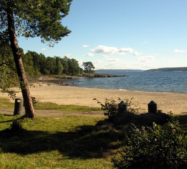 Paradisbukta Beach